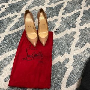 Christian Louboutin Pigalle Follies 100 Patent Leather Pumps size 37